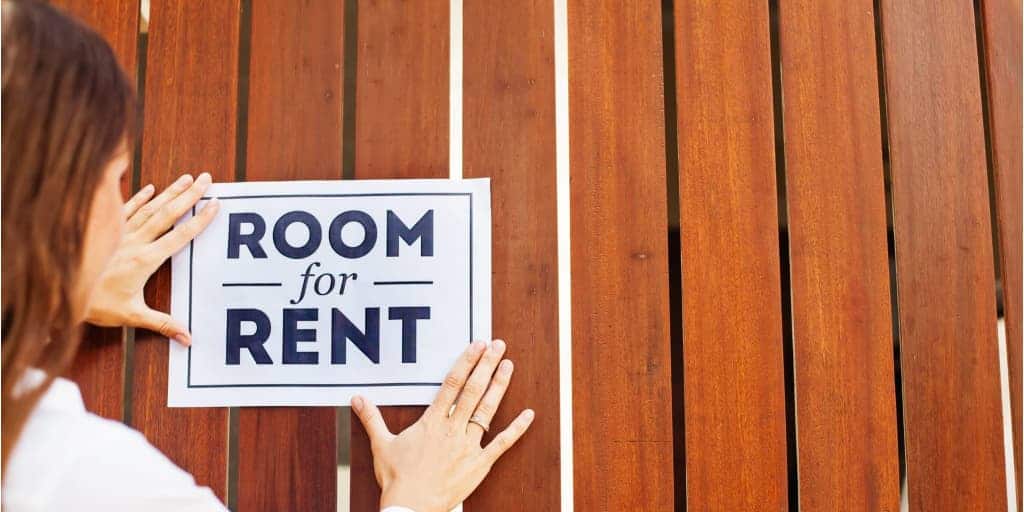 rent out a room sign