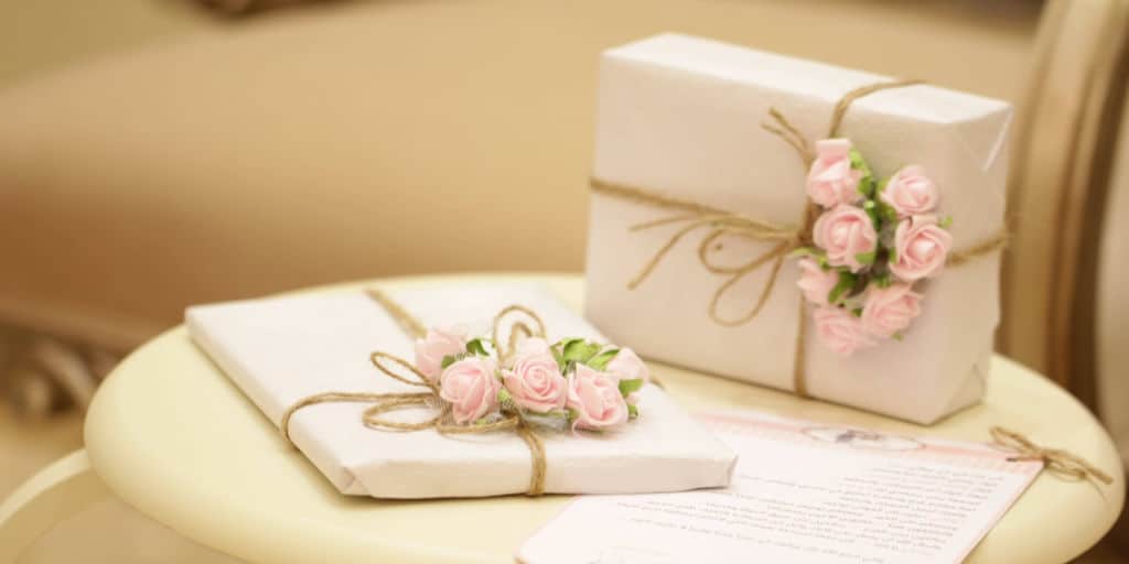 Small wedding clearance gifts