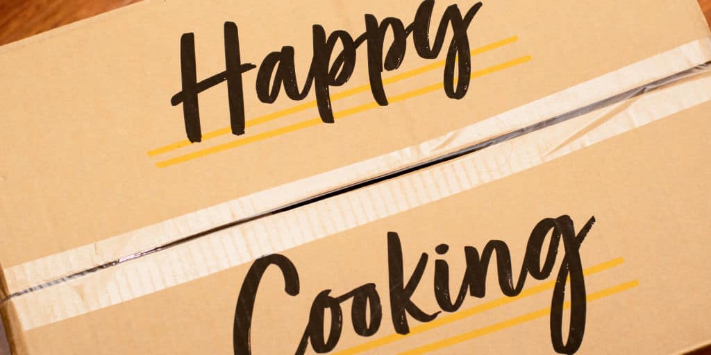 happy cooking written on meal kit box